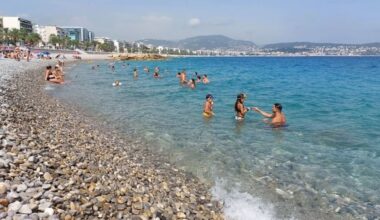 « Un impératif d’hygiène » : Estrosi explique pourquoi les douches de plage ne sont pas fermées à Nice