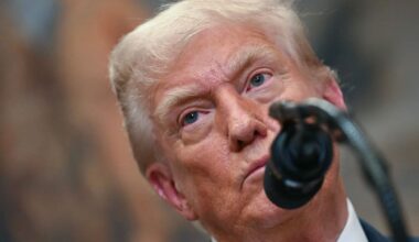 Trump ordonne l’envoi de deux sous-marins nucléaires dans des « zones appropriées» après des commentaires «provocateurs» venant de Russie – Libération