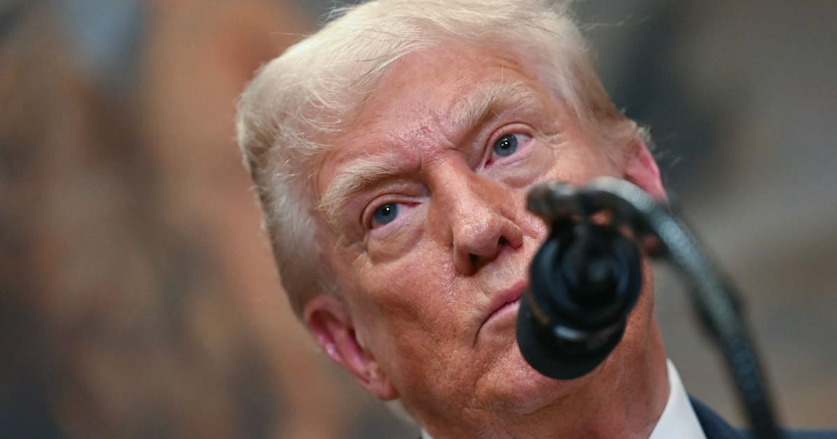 Trump ordonne l’envoi de deux sous-marins nucléaires dans des « zones appropriées» après des commentaires «provocateurs» venant de Russie – Libération