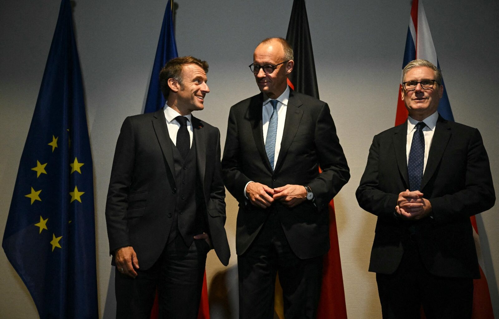 Nucléaire iranien : Paris, Londres et Berlin menacent Téhéran de sanctions