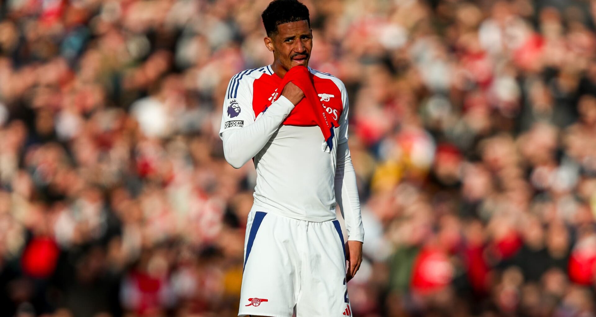 vers un forfait de Saliba, touché à la cheville avec Arsenal