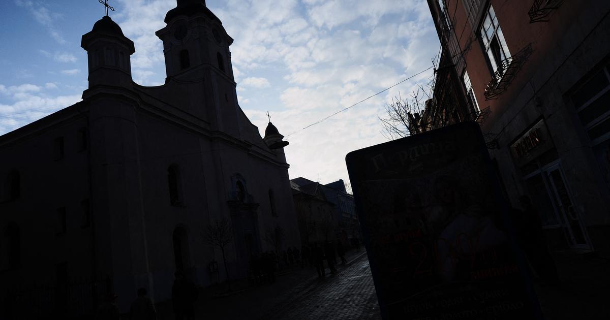 Soupçons de déstabilisation russe après l’incendie d’une église en Ukraine transcarpatique