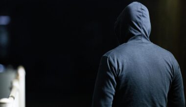 une mystérieuse série d’agressions homophobes mobilise la police depuis le début de l’été