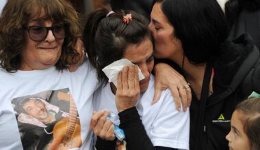 au moins 100 patients décédés
