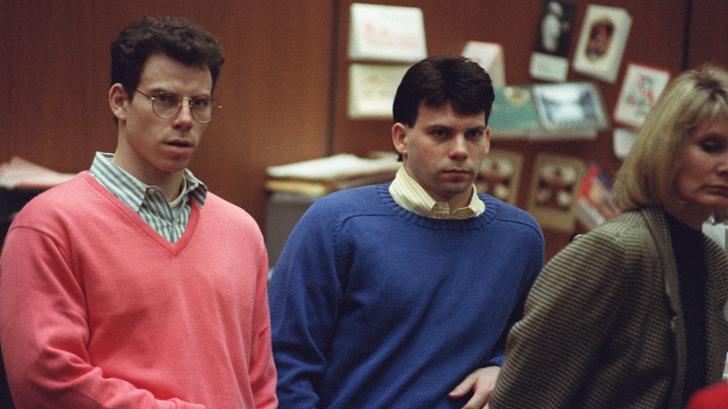 L’un des frères Menendez, Erik (ici à gauche en 1992), voit sa demande de libération conditionnelle rejetée, celle de son frère Lyle (à droite) doit encore être examinée.