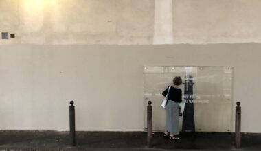 le graff de Banski, près du Banksy, recouvert par la Ville à la demande de la copropriété