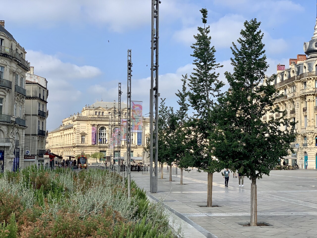 avec sa "lettre ouverte aux éternels mécontents", l'association PARI Jeu de Paume crée le débat