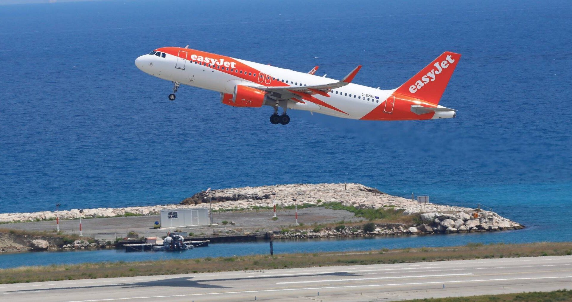 "Je suis outrée de cette assistance lamentable": après l'annulation d'un vol EasyJet Nantes-Nice, le retour tourne au cauchemar pour ce groupe de personnes âgées