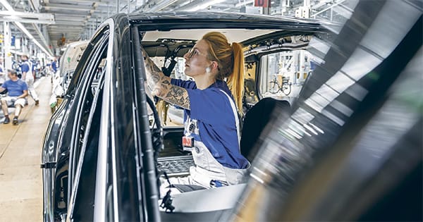 Et pourtant les Allemands gagnent plus, par Rachel Knaebel (Le Monde diplomatique, septembre 2025)