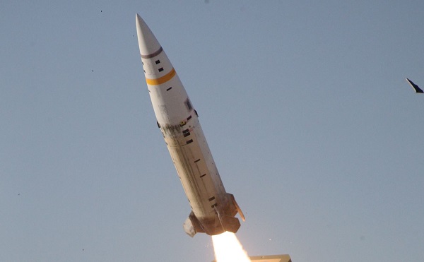 Le Royaume-Uni veut développer rapidement un missile tactique balistique d'une portée de 600 km