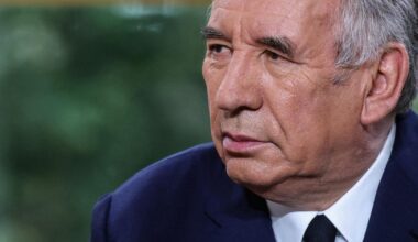 François Bayrou cible directement les Insoumis