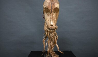 Le marché des arts dits « premiers » sur ses gardes face aux « captations » d’œuvres africaines - Le Monde.fr
