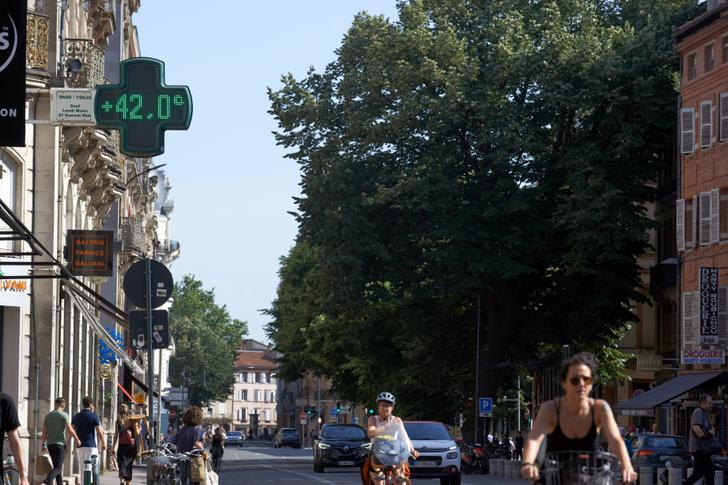 La canicule se poursuit avec 14 département en vigilance rouge ce mardi et demain (photo d’illustration à Toulouse)