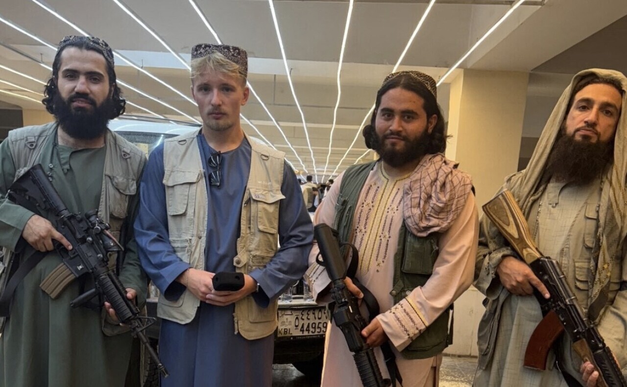 Tibi Jones, le Manchois qui s’affiche avec les talibans crée la polémique