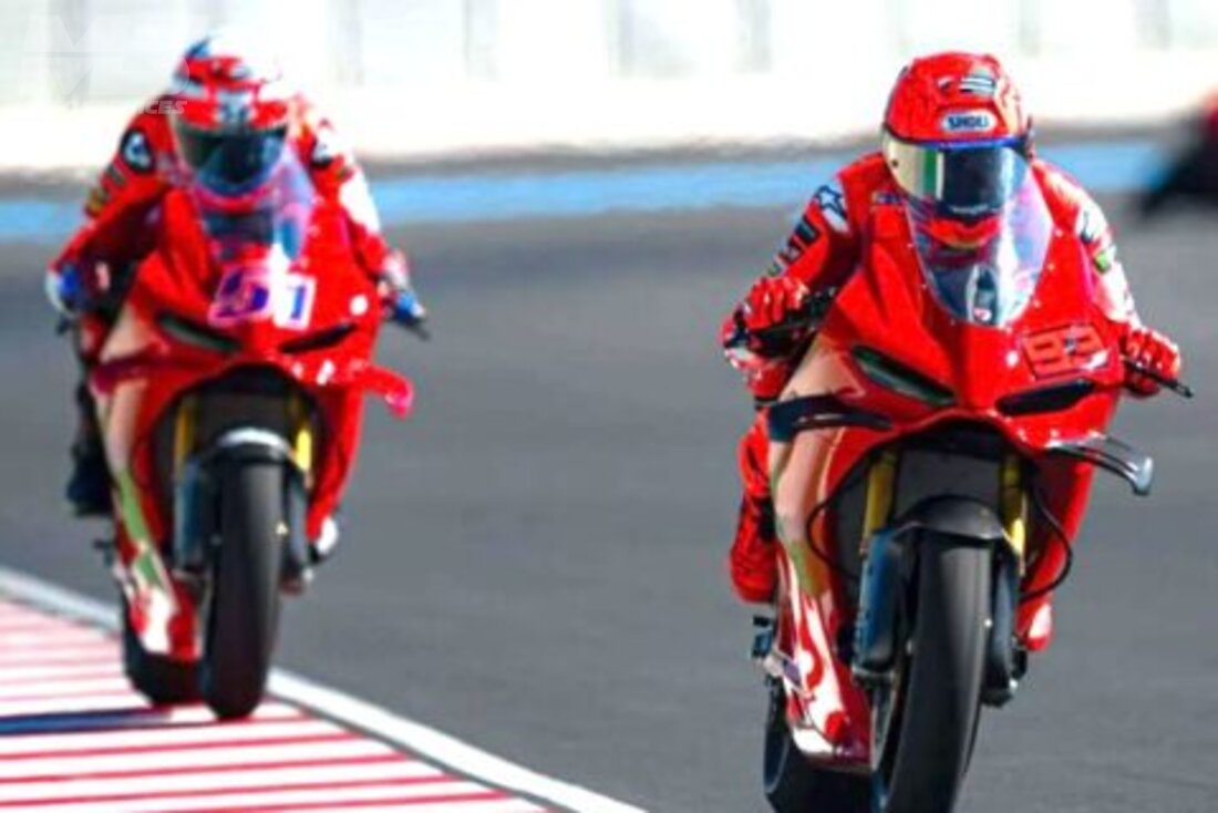 Ducati a roulé au Balaton sur des Panigale (Photo Ducati)