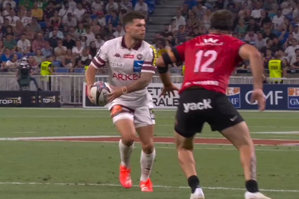 Rugby Scapulaire - Matthieu Jalibert, meilleur demi d'ouverture de Top 14 pour Midi Olympique