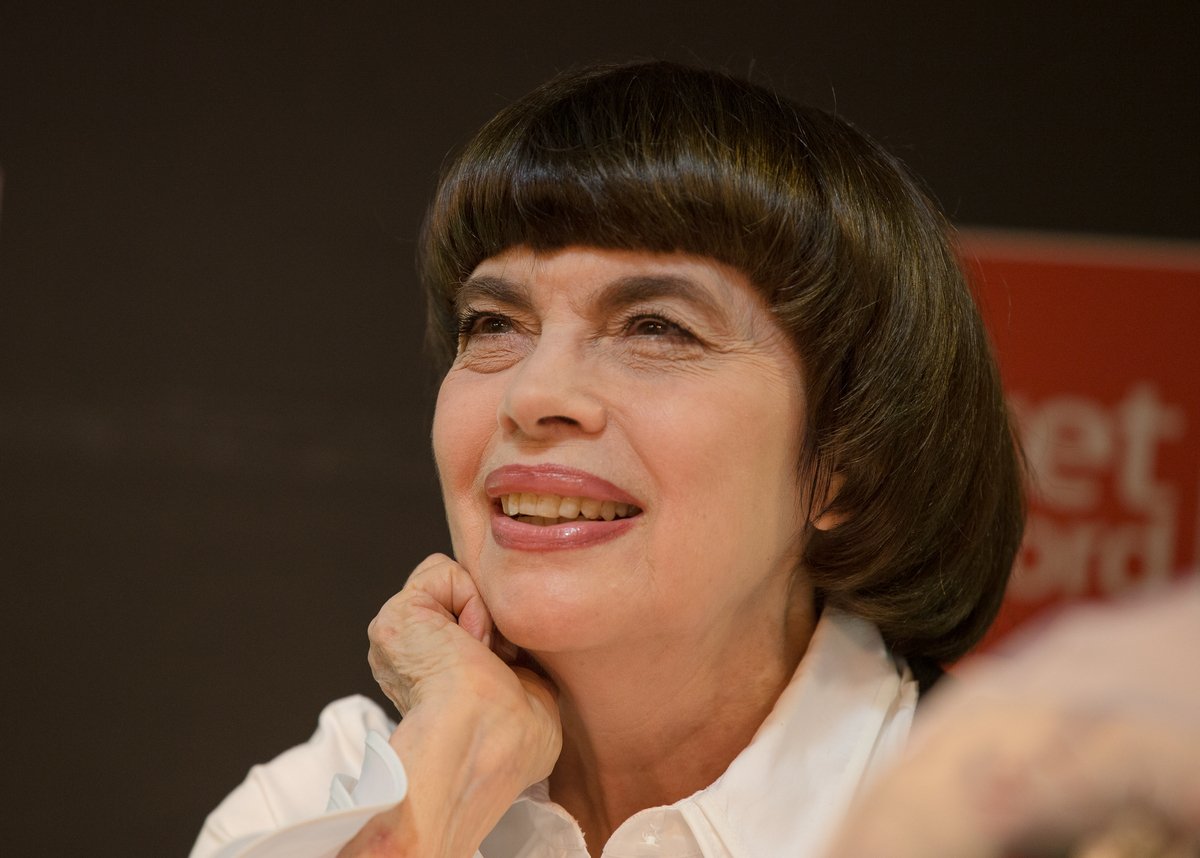 Mireille Mathieu : pour la première fois de sa vie, elle a pu avoir Brigitte Bardot, sa "grande soeur" au téléphone