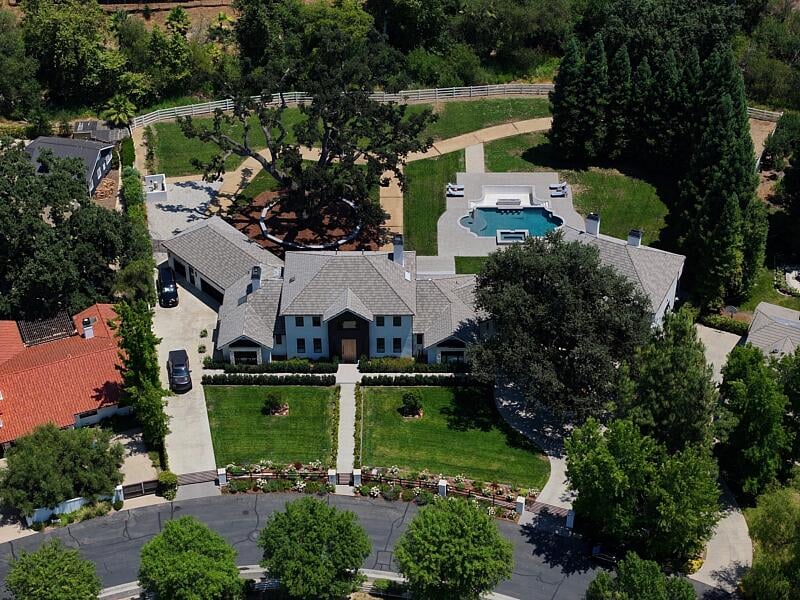 Prince Jackson : à quoi ressemble la superbe villa californienne du fils de Michael ?