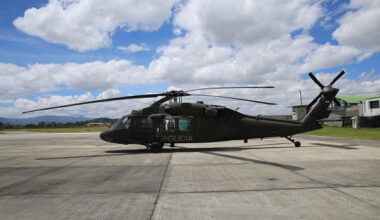 Un hélicoptère UH-60 Black Hawk de la police colombienne a été abattu par un drone FPV