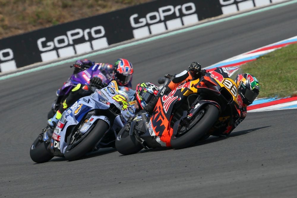 Brad Binder s'est offert deux belles remontées à Brno, mais en s'étant qualifié très loin.