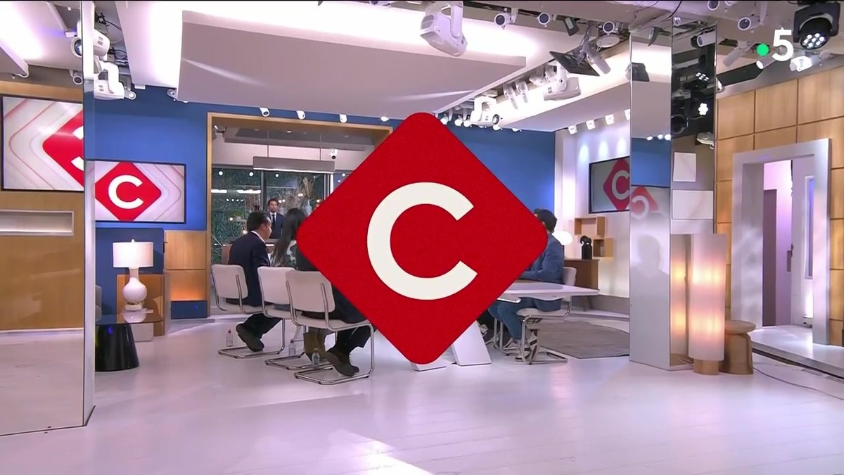 les noms des quatre chroniqueurs de Mohamed Bouhafsi d ...