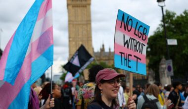 une ancienne juge transgenre conteste la définition légale de femme émise par la Cour suprême britannique