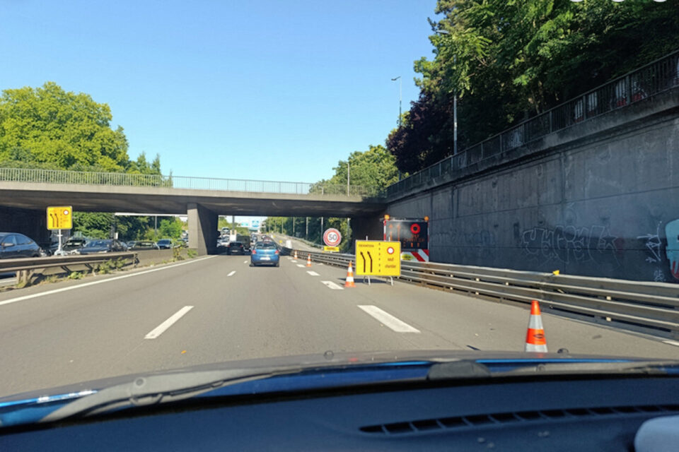 Les travaux sur le tronc commun A1-A25 ont commencé le 9 juillet et durent jusqu'au 19 août 2025. La limitation de vitesse est à 50 km/h au lieu de 70.
