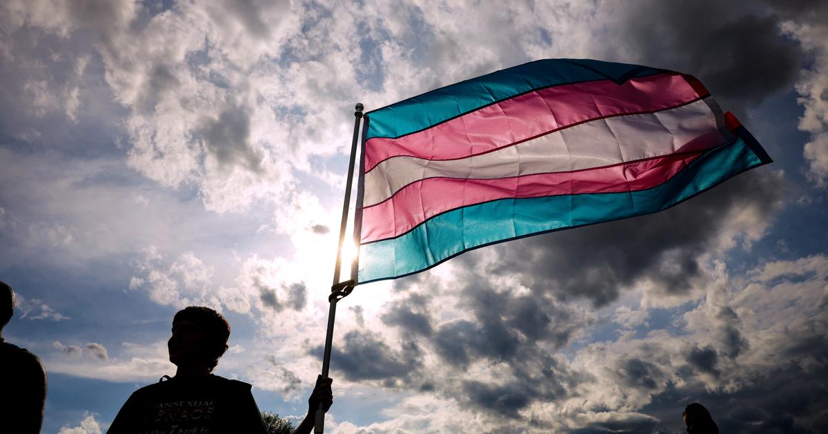 Plus de 2,8 millions de personnes aux États-Unis se considèrent comme transgenres, dont 3,3% des adolescents