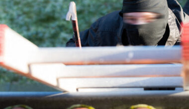 Près de Toulouse. Le cambrioleur grimpe dans la maison par une échelle, mais son aventure tourne court