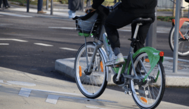 Lyon. Les Vélo'v électriques trop dangereux en centre-ville ? Une proposition fait parler