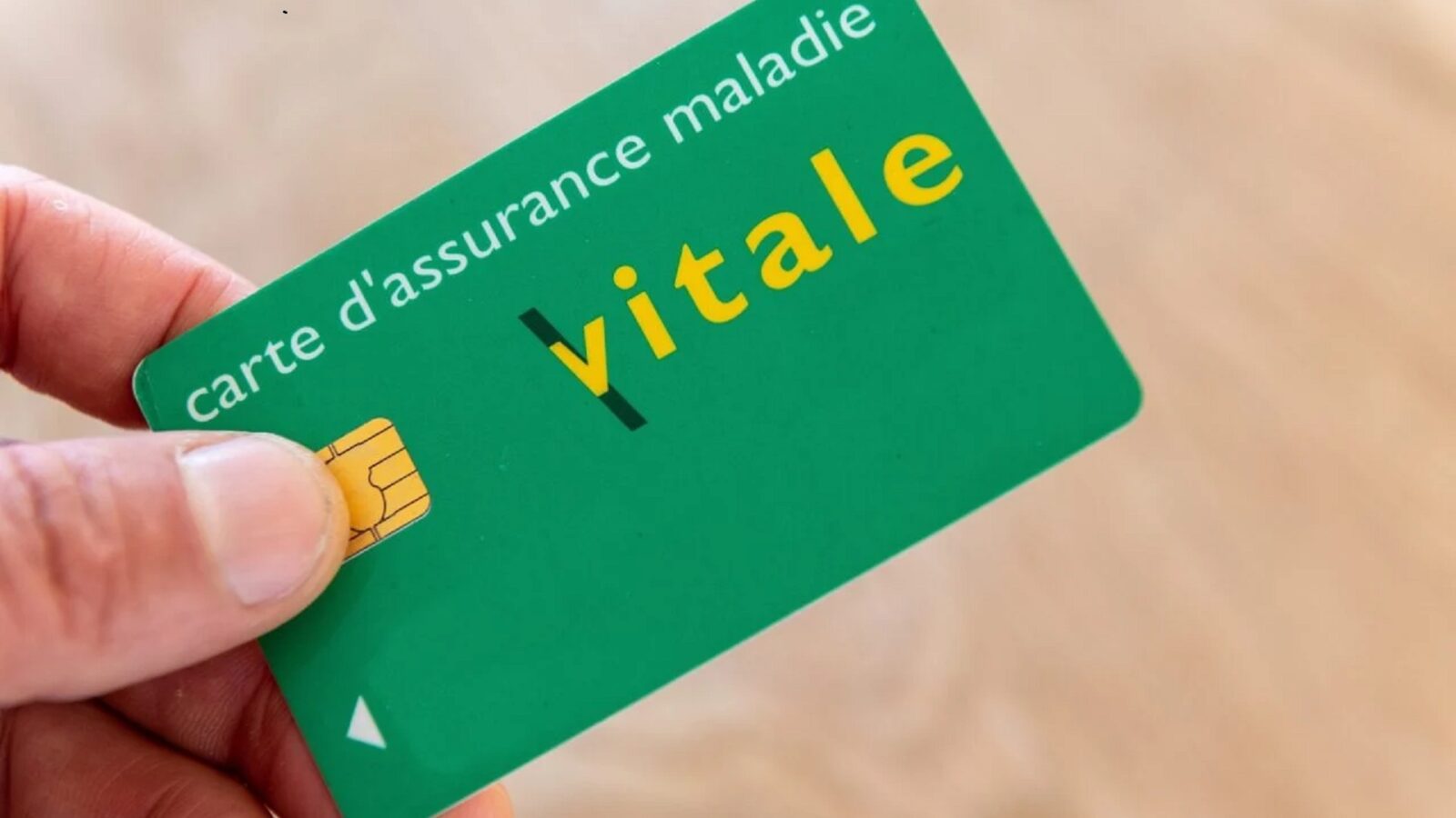 c’est quoi cette arnaque à la carte vitale qui fait un carnage en France ?