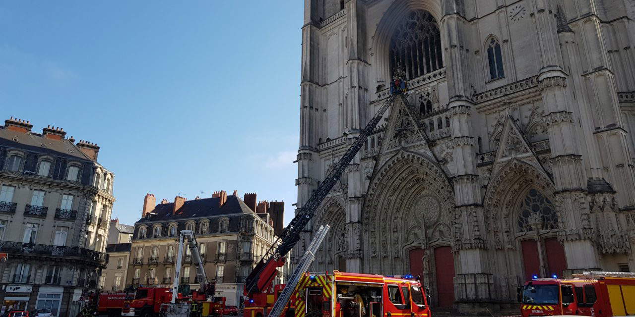 La cathédrale de Nantes lors de l'incendie de 2020. Photo : Diocèse de Nantes