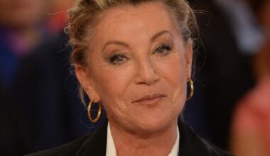 "Des gens planqués dans mon parking" : Les fans de Sheila sont parfois allés loin et cela n'est pas resté sans conséquence