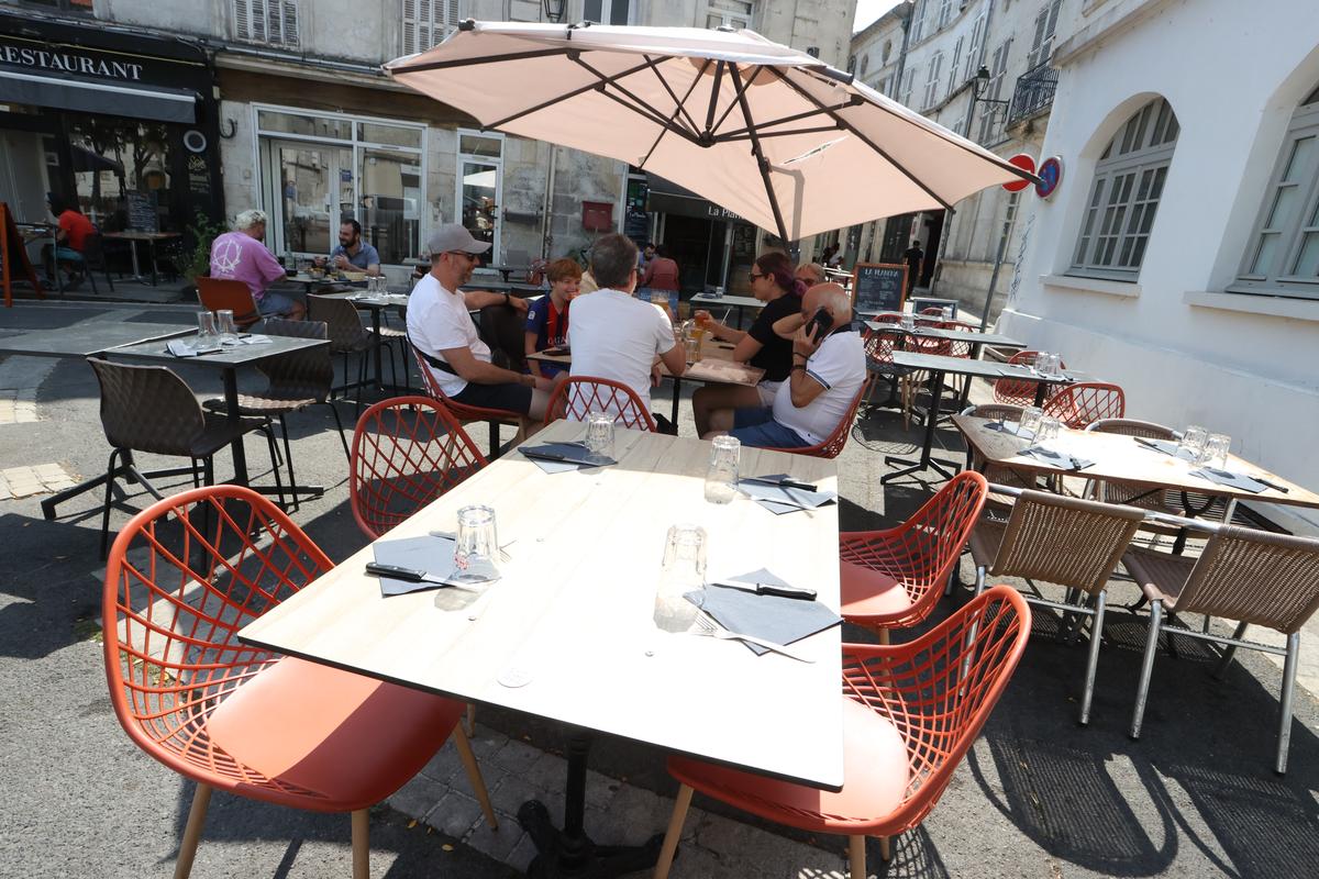 La canicule assèche les terrasses des restaurants d’Angoulême