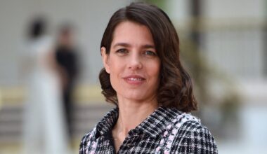 Les 4 livres qu'il faut absolument glisser dans sa valise cet été selon Charlotte Casiraghi, passionnée de littérature