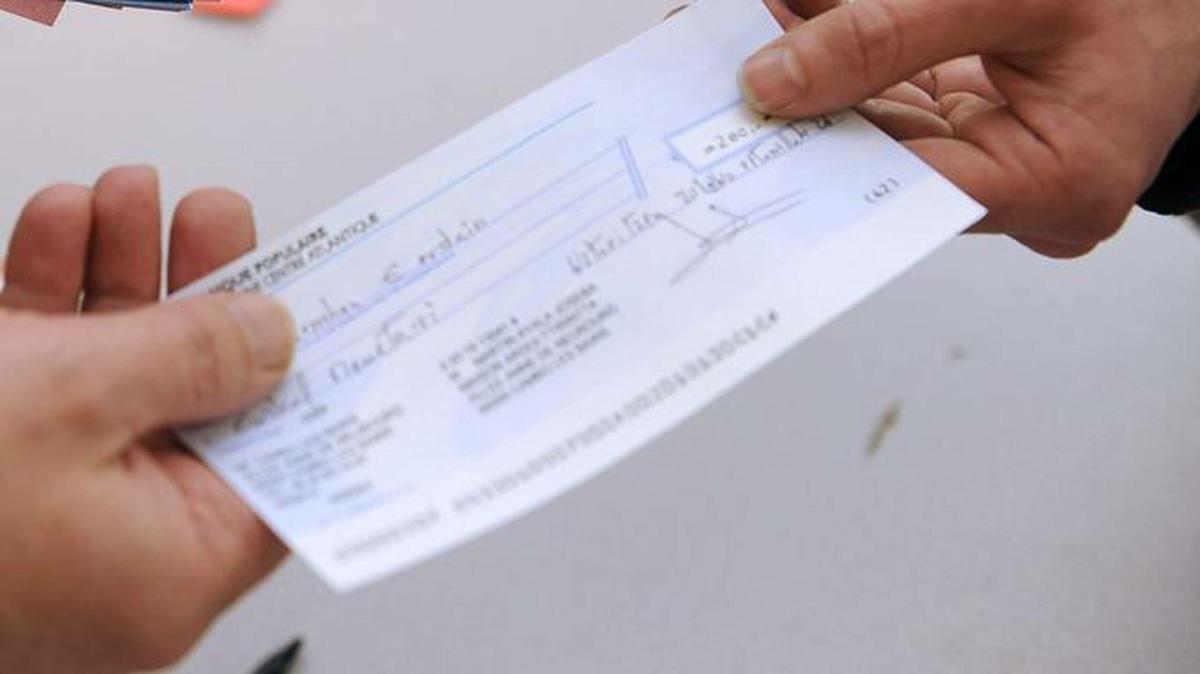 Argent : bientôt la fin des chèques ? L’administration fiscale réfléchit à l’avenir de ce moyen de paiement - Sud Ouest