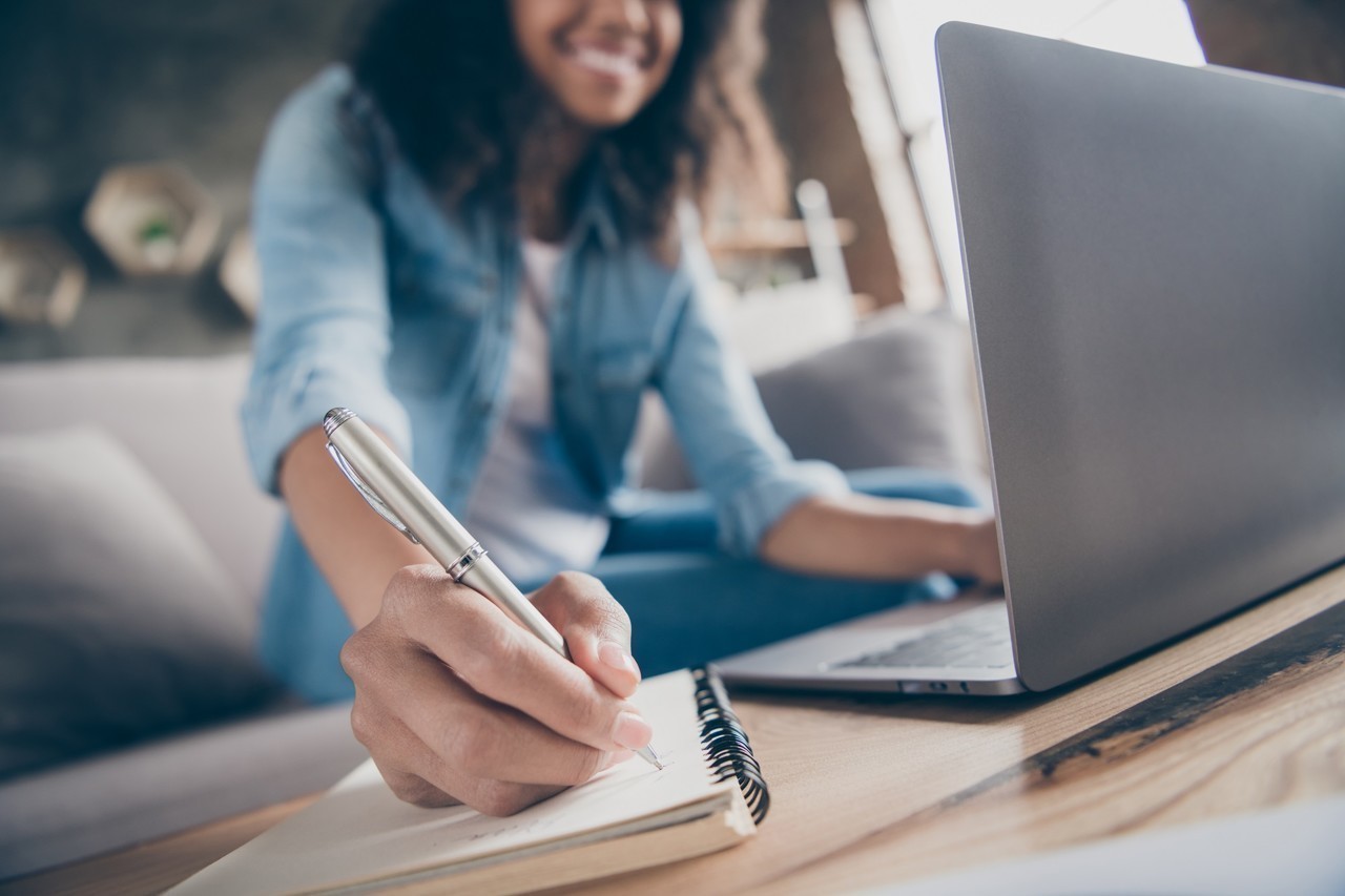 Appel à témoignages. Boulangeries, magasins de vêtements, grandes surfaces… Vous recherchez un étudiant salarié ? Contactez-nous !