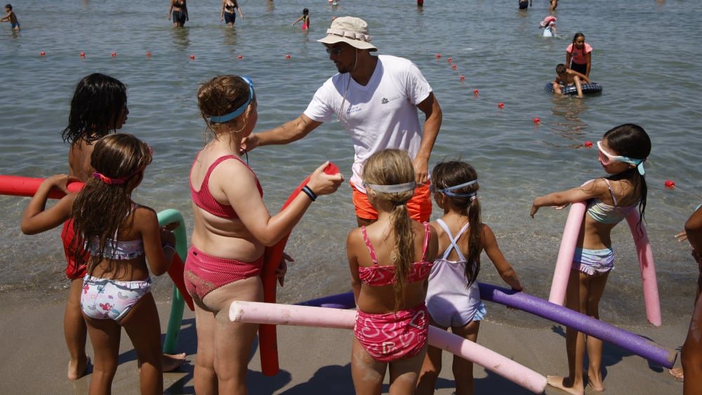 Marseille apprend la natation à ses enfants