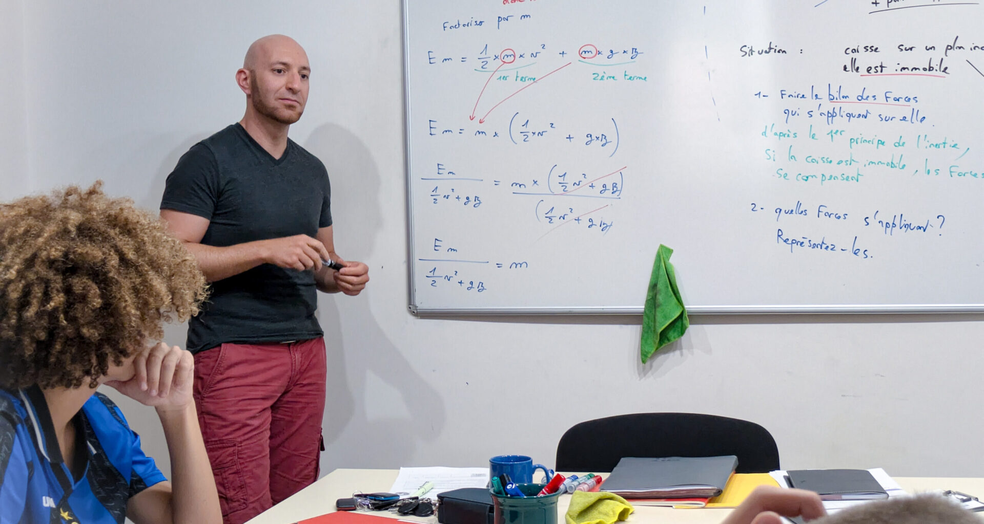 Les élèves se préparent déjà pour la rentrée avec des cours pendant la fin des vacances