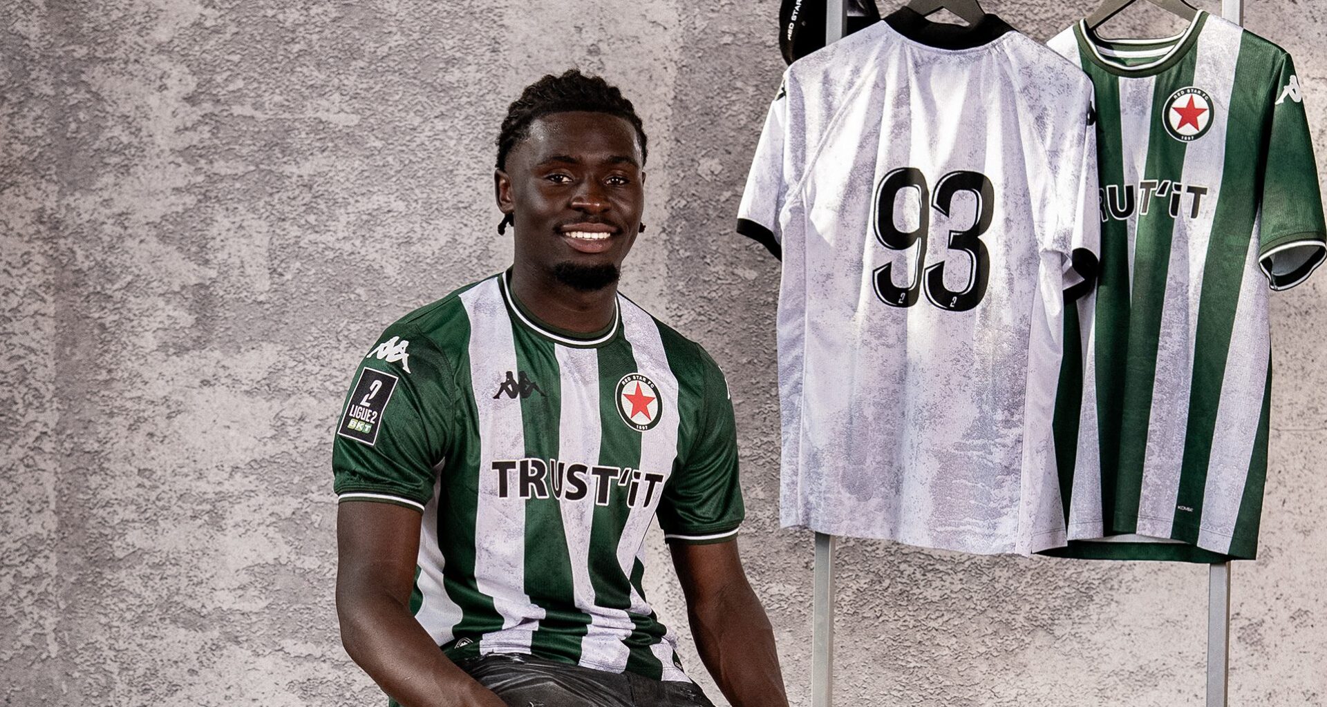 JOACHIM KAYI SANDA SIGNE EN PRÊT