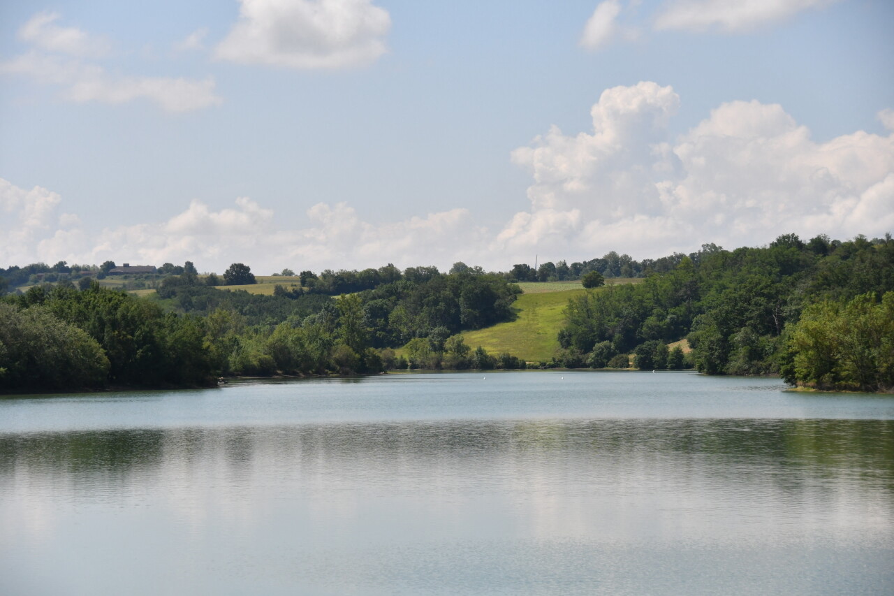 Un jeune homme de 18 ans repêché sans vie après avoir été victime d’une noyade dans un lac au sud de Toulouse