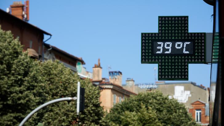 Plus de 5 000 personnes sont mortes à cause de la chaleur en France pendant l’été 2023.