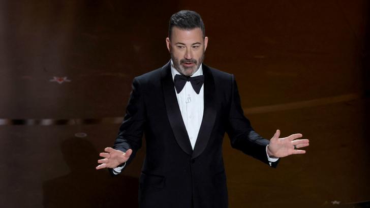 Face à Donald Trump, Jimmy Kimmel (ici le 10 mars 2024) a pris la nationalité italienne pour pouvoir fuir les États-Unis si besoin.