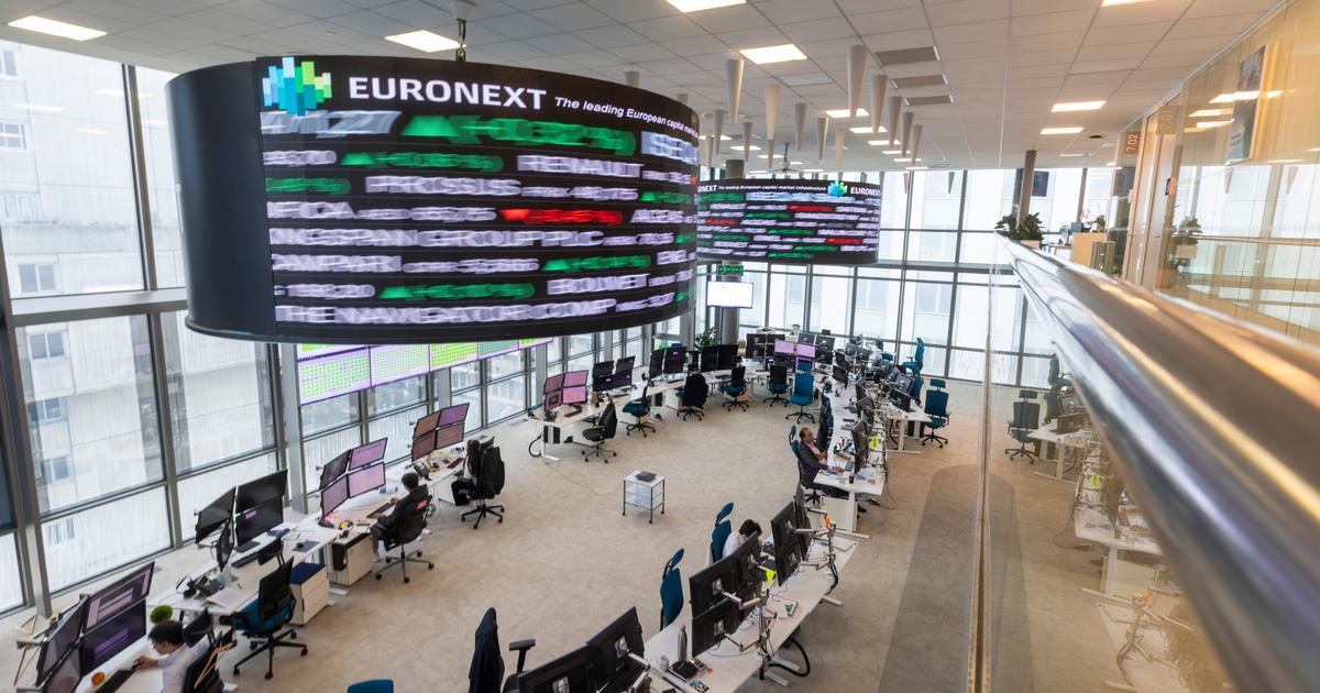 la Bourse de Paris recule, les taux d’emprunt de la France frôlent ceux de l’Italie