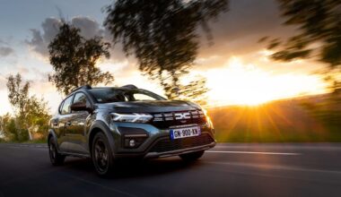 Dacia Sandero 2026 : le best-seller passe enfin à l'électrification et promet de rester la moins chère