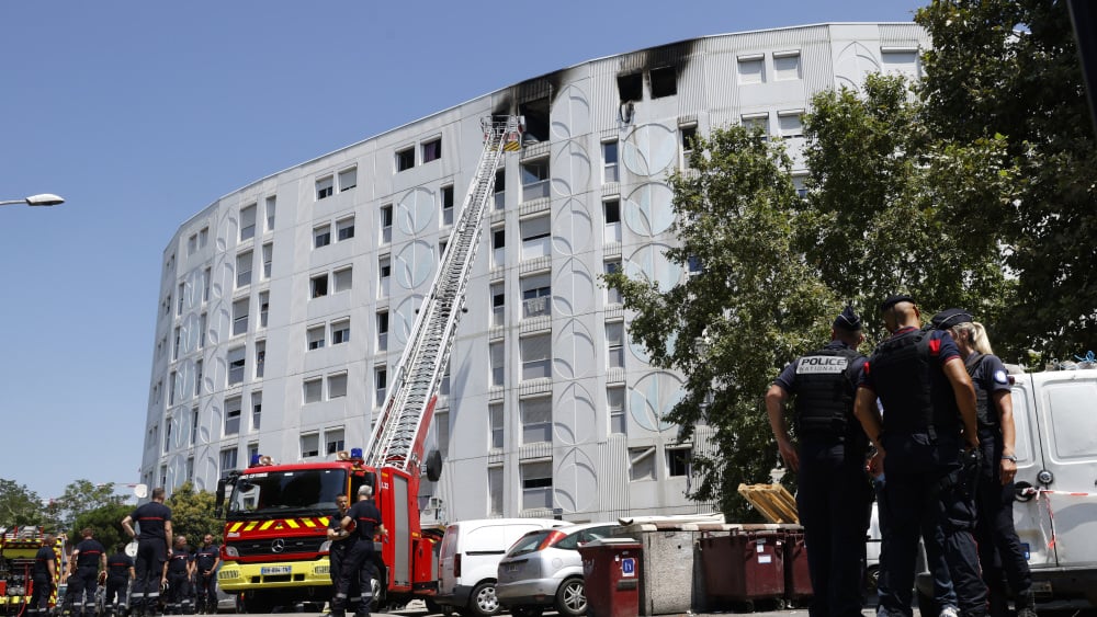 "Les flammes brûlaient mes doigts, j’ai lâché prise"… il y a un an, un incendie décimait la famille de Zakidine à Nice