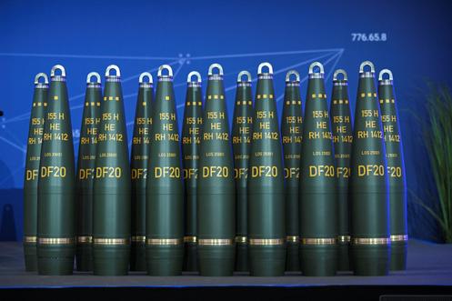 Des munitions sont exposées lors de l’inauguration d’une usine d’artillerie du fabricant de munitions Rheinmetall, à Unterlüss, en Allemagne, le 27 août 2025.