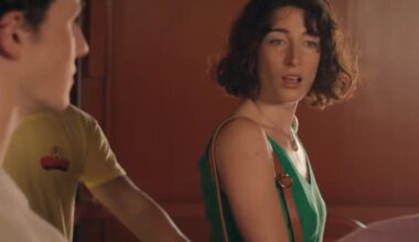 Jack et Lizzie échappent à la mort à la fête foraine, une femme tuée, Annie (Corinne Touzet) fait son arrivée... Le résumé de l'épisode 2001 du lundi 4 août 2025