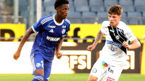 Demba Diop lors de la rencontre amicale de football, entre le Racing Club de Strasbourg Alsace (RCSA) et Sturm Graz à Graz le 6 août 2025.  Photo Laurent Réa