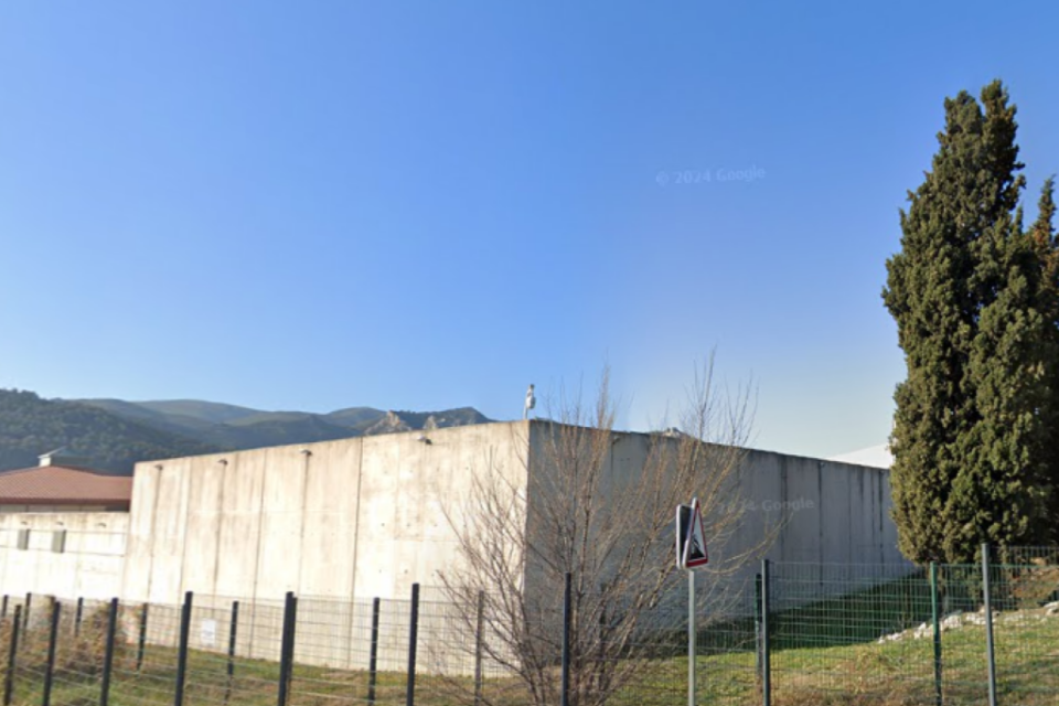 La prison pour mineurs de Marseille se trouve dans le quartier de La Valentine (11e).